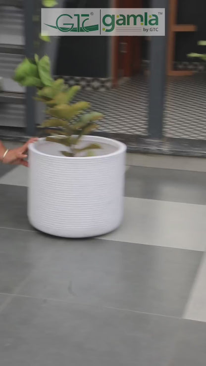 Ribble Wheel Planter Roto Moulding Suitable for Home, Hotels and Resorts
